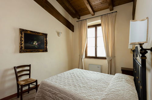 Foto 5 - Appartamento con 1 camera da letto a Desenzano del Garda con piscina e vista sulle montagne