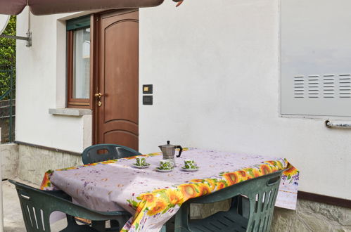 Foto 13 - Apartment mit 1 Schlafzimmer in Gera Lario mit terrasse und blick auf die berge