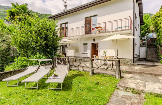 Apartamento de 2 quartos em Gera Lario com jardim e terraço - Foto 19