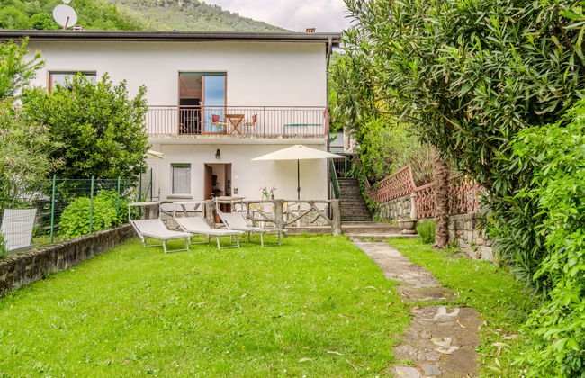 Apartamento de 2 quartos em Gera Lario com jardim e terraço - Foto 18