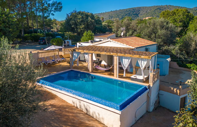 Casa de 3 quartos em Selva com piscina privada e jardim - Foto 1