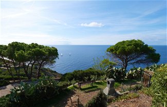 Photo 3 - 1 bedroom Apartment in Capoliveri with garden and sea view