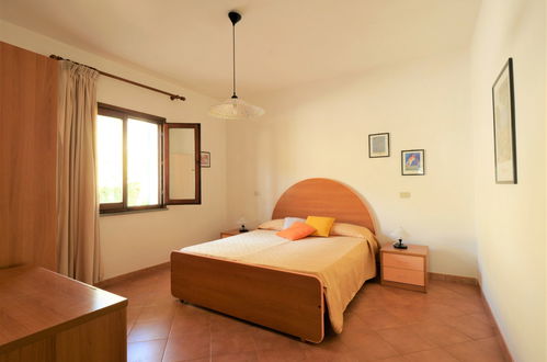 Foto 9 - Apartamento de 1 quarto em Capoliveri com jardim e terraço