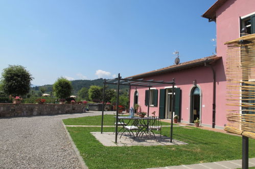 Foto 16 - Appartamento con 2 camere da letto a Lucca con piscina e giardino