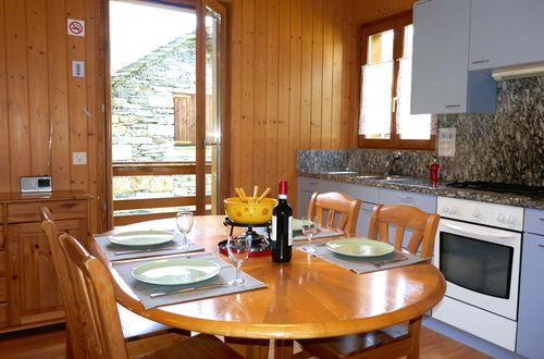 Foto 7 - Haus mit 2 Schlafzimmern in Serravalle mit garten