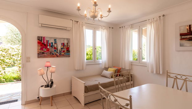2 bedroom Apartment in Propriano with swimming pool and garden - Photo 5