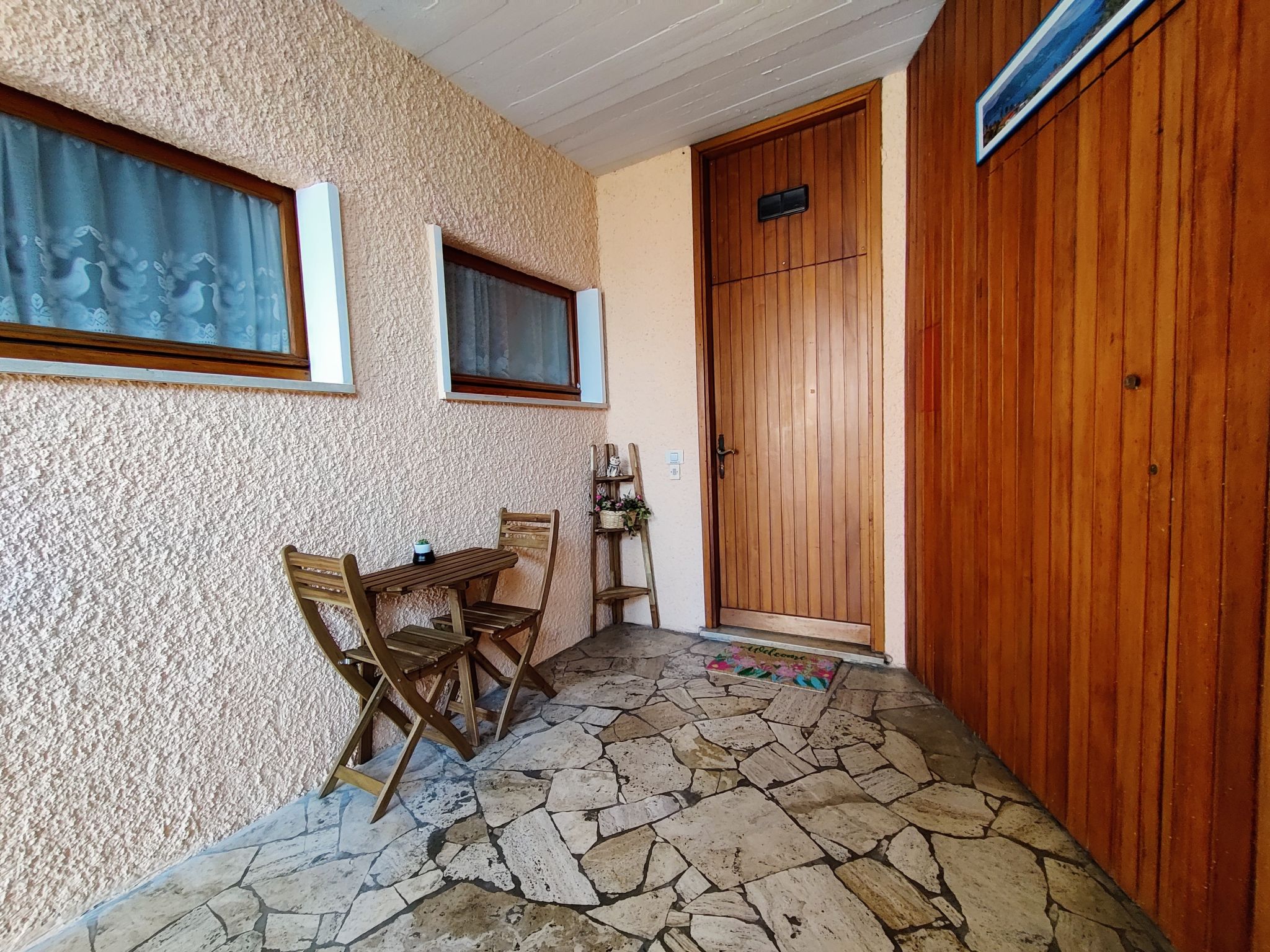 Foto 18 - Appartamento con 1 camera da letto a Brezzo di Bedero con piscina e vista sulle montagne