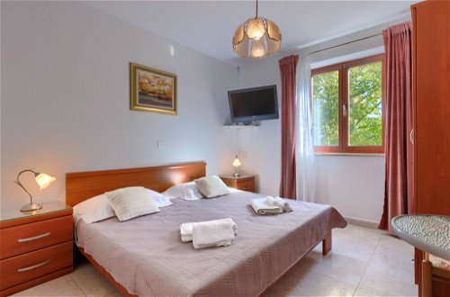 Foto 1 - Apartamento de 2 habitaciones en Rovinj con vistas al mar