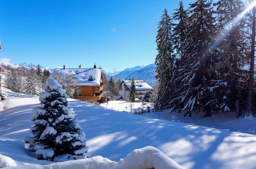 Foto 38 - Appartamento con 2 camere da letto a Crans-Montana con giardino e terrazza