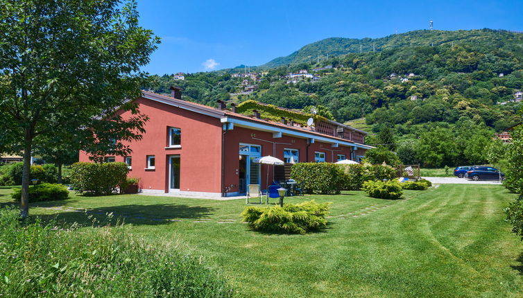 Photo 1 - Maison de 1 chambre à Gravedona ed Uniti avec jardin