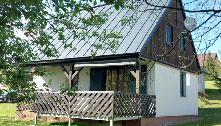 Foto 1 - Casa con 3 camere da letto a Černý Důl con piscina e vista sulle montagne