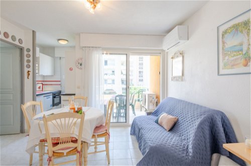 Foto 6 - Apartment mit 1 Schlafzimmer in Fréjus mit terrasse und blick aufs meer