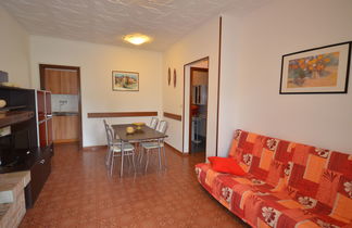 Photo 3 - 2 bedroom House in Lignano Sabbiadoro with garden and terrace