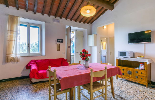Apartamento de 4 quartos em Monteriggioni com piscina e jardim - Foto 3