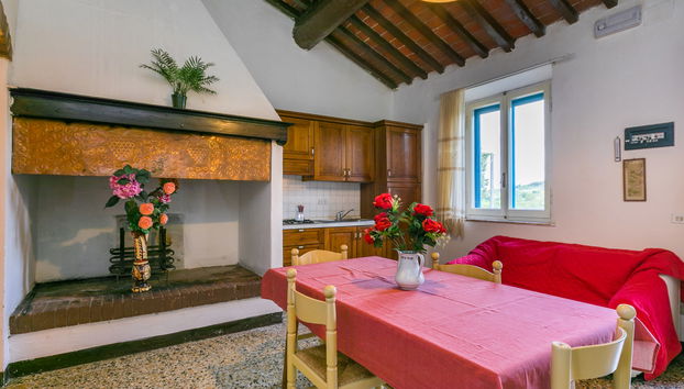 Apartamento de 4 quartos em Monteriggioni com piscina e jardim - Foto 2