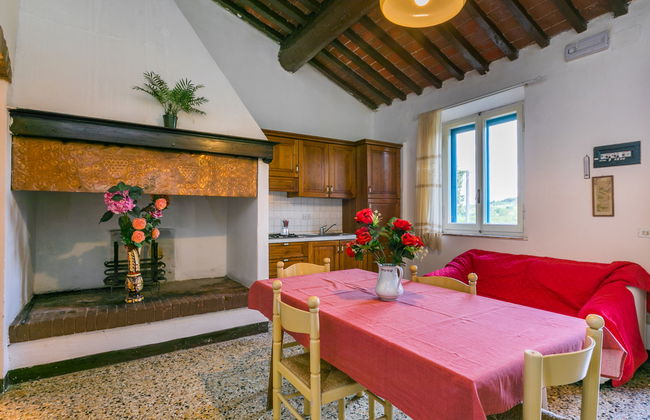 Apartamento de 4 quartos em Monteriggioni com piscina e jardim - Foto 2