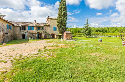 Photo 1 - 2 bedroom Apartment in Monteriggioni with swimming pool and garden