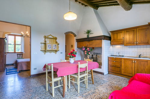 Foto 8 - Apartamento de 2 quartos em Monteriggioni com piscina e jardim