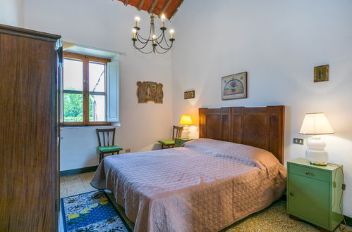 Photo 15 - 2 bedroom Apartment in Monteriggioni with swimming pool and garden