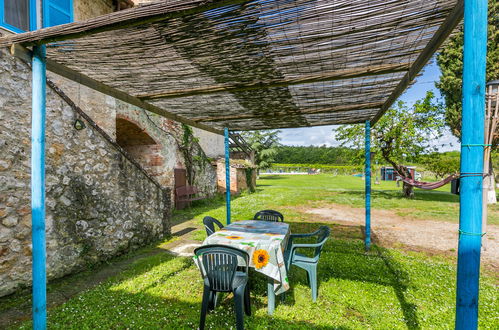 Photo 32 - Appartement de 2 chambres à Monteriggioni avec piscine et jardin