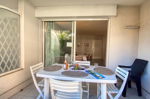 Photo 16 - 1 bedroom Apartment in Fréjus with swimming pool and terrace