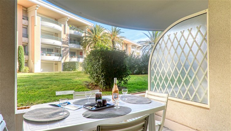 Photo 1 - 1 bedroom Apartment in Fréjus with swimming pool and sea view