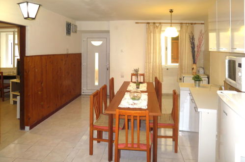 Photo 1 - 4 bedroom House in Pag