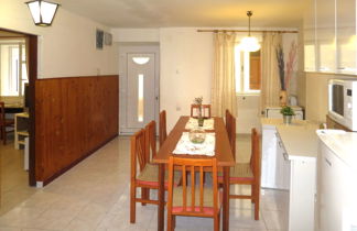 Photo 1 - 4 bedroom House in Pag