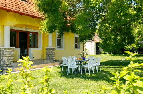 Foto 25 - Casa de 4 quartos em Balatonudvari com jardim