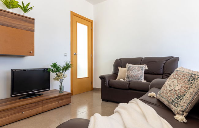 4 bedroom House in Deltebre with private pool and garden - Photo 8