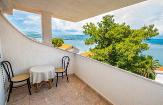 Photo 2 - Maison de 5 chambres à Split avec piscine privée et vues à la mer