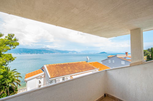 Foto 13 - Casa de 5 quartos em Split com piscina privada e vistas do mar