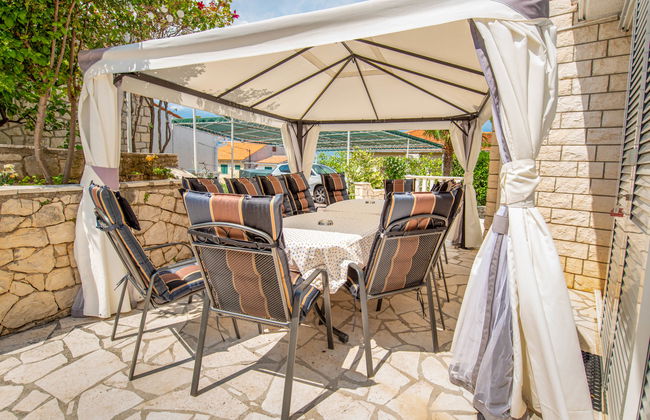 Casa de 5 quartos em Split com piscina privada e jardim - Foto 3