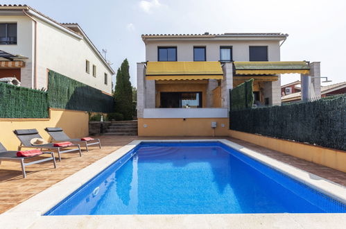 Foto 17 - Casa de 4 quartos em Palamós com piscina privada e jardim