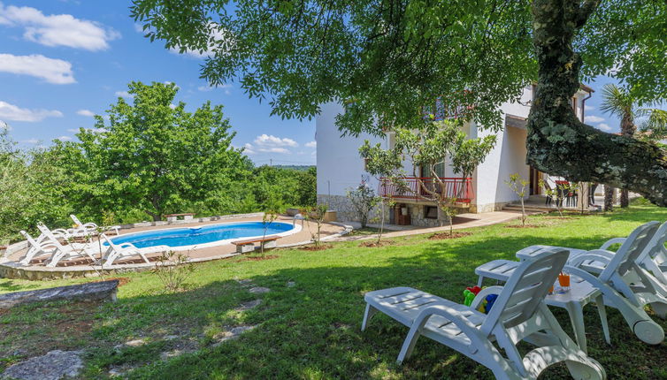 Photo 1 - Appartement de 2 chambres à Poreč avec piscine et vues à la mer