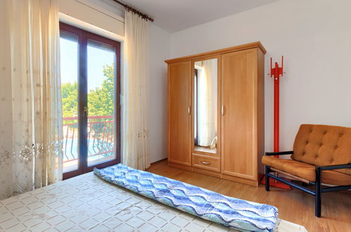 Foto 20 - Appartamento con 2 camere da letto a Poreč con piscina e vista mare