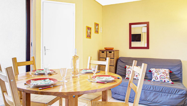 Photo 1 - 1 bedroom Apartment in Canet-en-Roussillon with swimming pool and garden