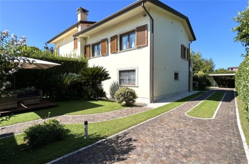 Photo 33 - 4 bedroom House in Forte dei Marmi with garden and sea view