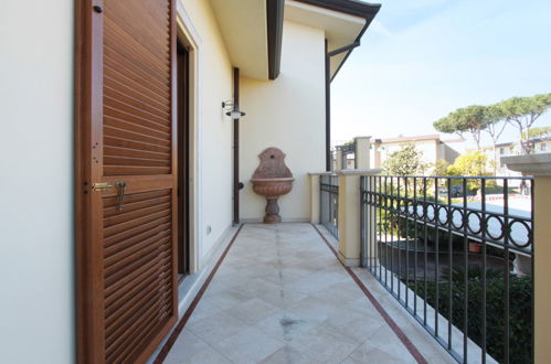 Foto 53 - Casa con 4 camere da letto a Forte dei Marmi con giardino e vista mare