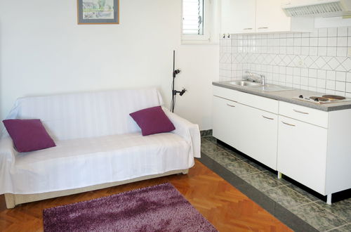 Foto 7 - Apartamento de 2 quartos em Kali com jardim