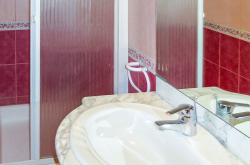 Foto 15 - Apartamento de 2 quartos em Kali com jardim