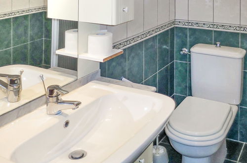 Foto 13 - Apartamento de 2 quartos em Kali com jardim