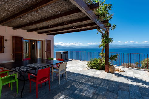 Photo 3 - Maison de 3 chambres à Canari avec piscine privée et jardin