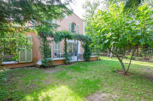 Foto 27 - Casa de 4 habitaciones en Roquebrune-sur-Argens con piscina y jardín