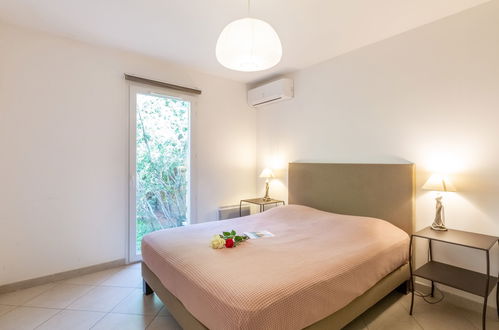 Foto 4 - Casa con 4 camere da letto a Roquebrune-sur-Argens con piscina e giardino