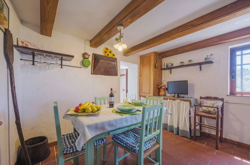 Photo 9 - Maison de 2 chambres à Camaiore avec piscine privée et vues à la mer