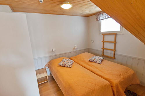 Foto 14 - Haus mit 2 Schlafzimmern in Kolari mit sauna und blick auf die berge