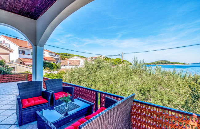 Casa de 5 quartos em Zadar com jardim e terraço - Foto 12