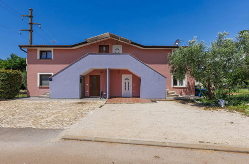 Foto 37 - Casa de 2 habitaciones en Umag con piscina privada y jardín