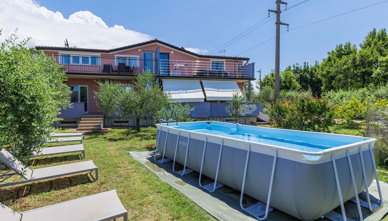 Photo 1 - Maison de 2 chambres à Umag avec piscine privée et jardin